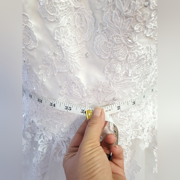 Rhinestone Wedding dress - Picture 16 of 16